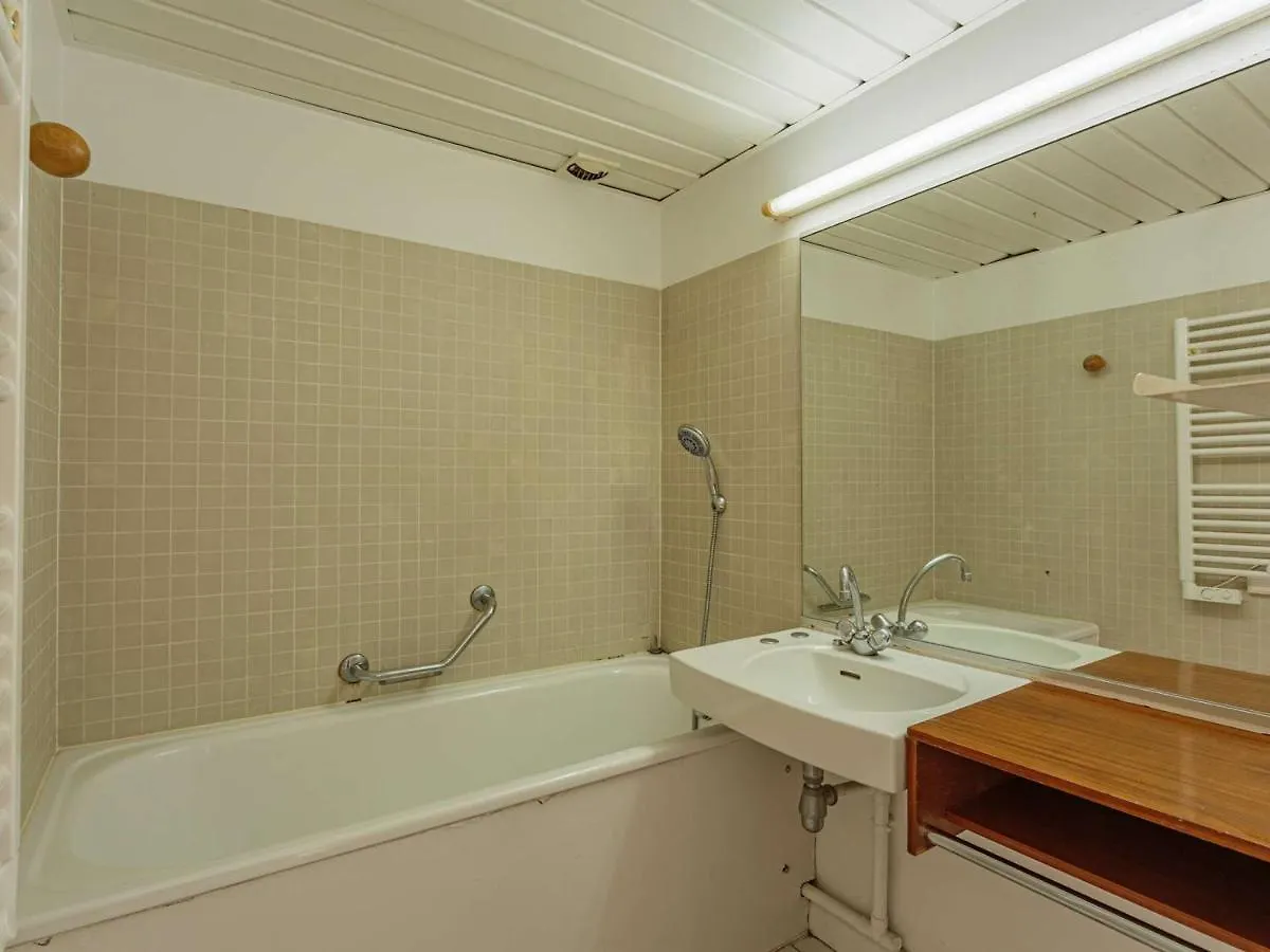 Studio Front De Mer Avec Piscine Et Balcon A Biarritz - Fr-1-3-412 Franciaország